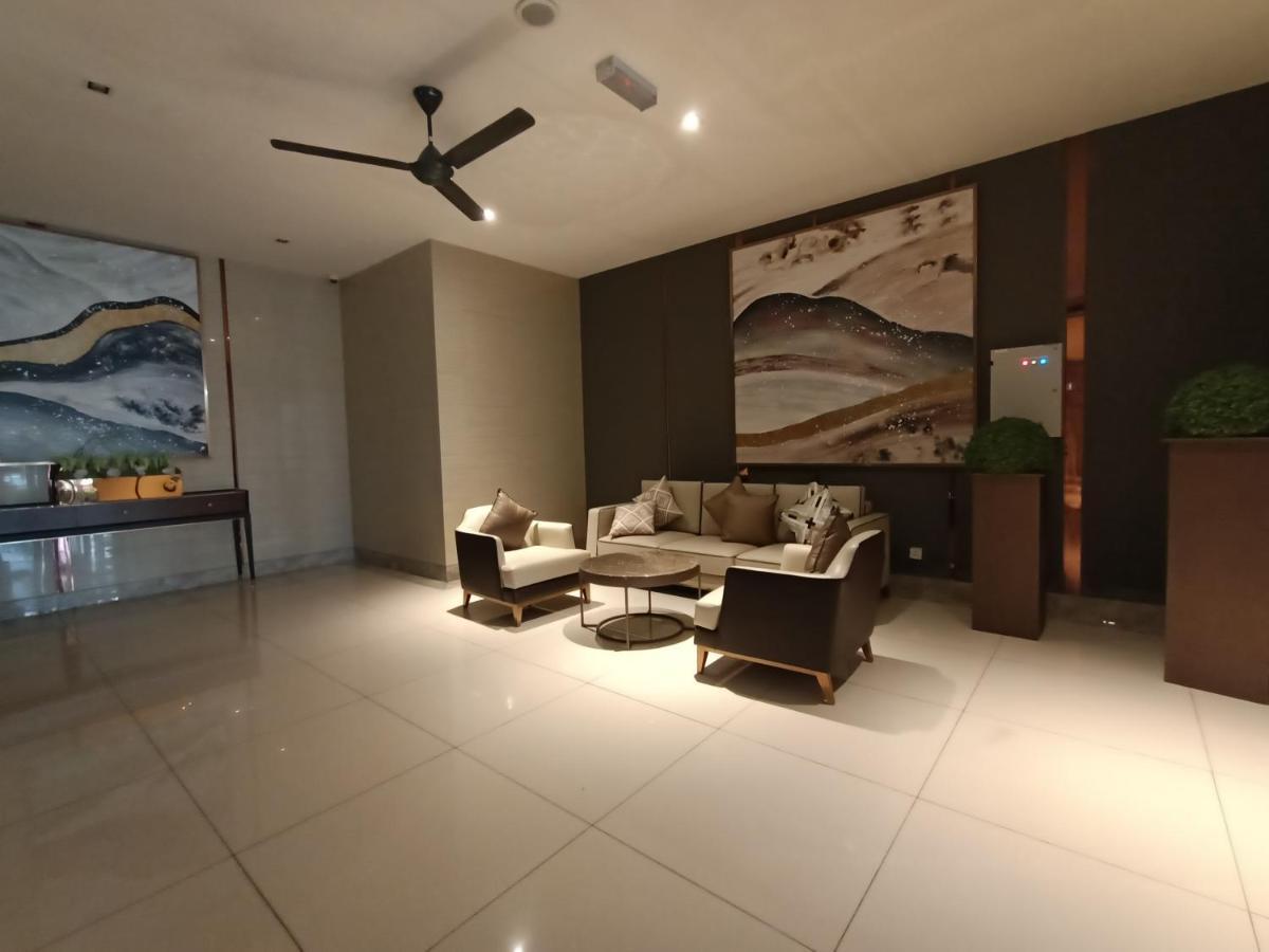 R&F Princess Cove Sweety Homestay 3Beds2Baths 新山 外观 照片